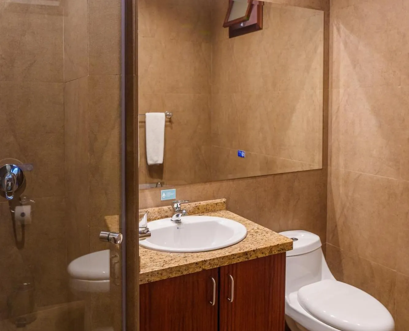 Santa Lucia House - Forum Cuenca 4*,